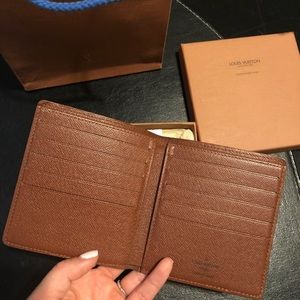 Louis Vuitton Monogram bi-fold 10 cards wallet
